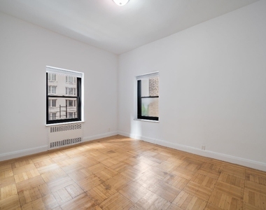 57 W 58th Street - Photo Thumbnail 6