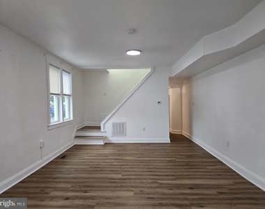 739 S Kent Street - Photo Thumbnail 1