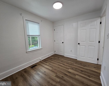 739 S Kent Street - Photo Thumbnail 9