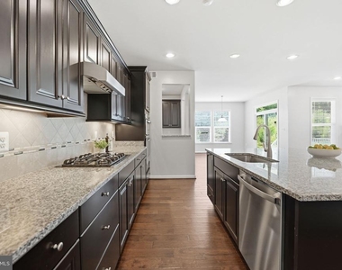428 Alder Drive - Photo Thumbnail 19