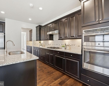 428 Alder Drive - Photo Thumbnail 17