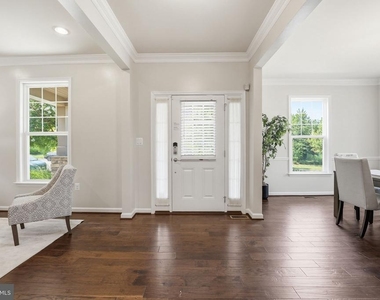 428 Alder Drive - Photo Thumbnail 3