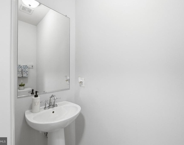 214 Shields Road - Photo Thumbnail 15