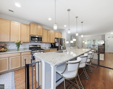 214 Shields Road - Photo Thumbnail 11