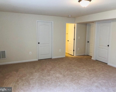 336 Boxelder Drive - Photo Thumbnail 20