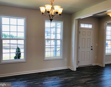 336 Boxelder Drive - Photo Thumbnail 9