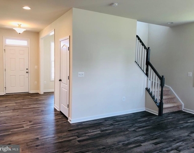336 Boxelder Drive - Photo Thumbnail 14