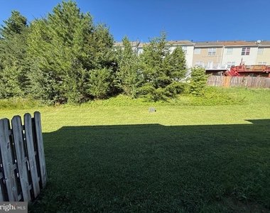 403 Independence Drive - Photo Thumbnail 14