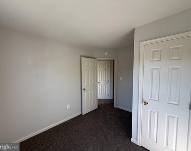 403 Independence Drive - Photo Thumbnail 33