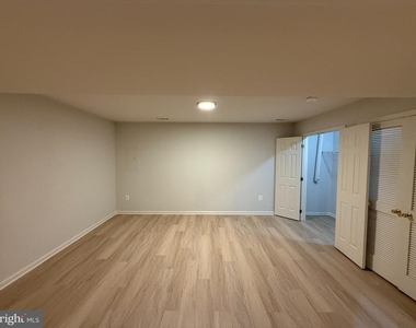 403 Independence Drive - Photo Thumbnail 22