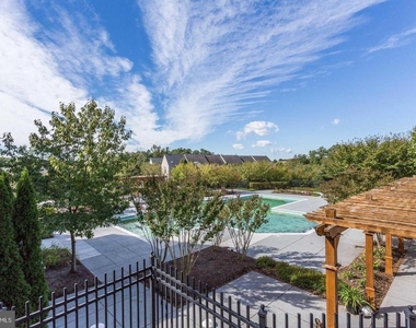 1601 Ladue Court - Photo Thumbnail 19