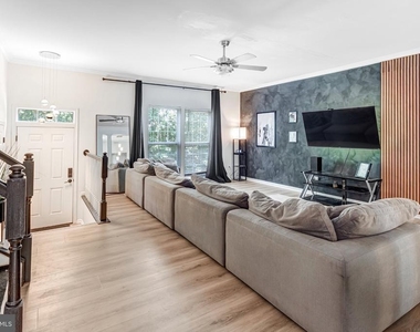 2599 Grayton Lane - Photo Thumbnail 3