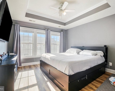14899 Potomac Branch Drive - Photo Thumbnail 17