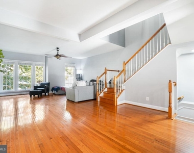 14899 Potomac Branch Drive - Photo Thumbnail 3