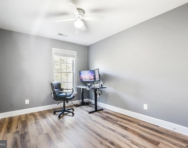 14899 Potomac Branch Drive - Photo Thumbnail 20