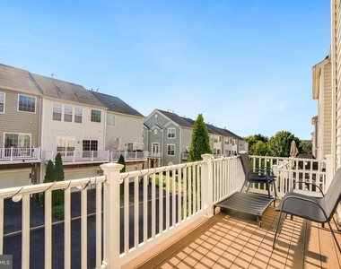 14899 Potomac Branch Drive - Photo Thumbnail 14