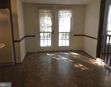 3875 Oriole Court - Photo Thumbnail 7