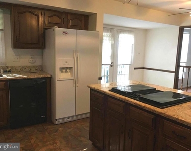3875 Oriole Court - Photo Thumbnail 6