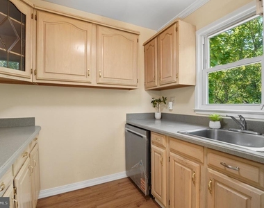 229 Cabbel Drive - Photo Thumbnail 14