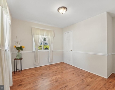 229 Cabbel Drive - Photo Thumbnail 17