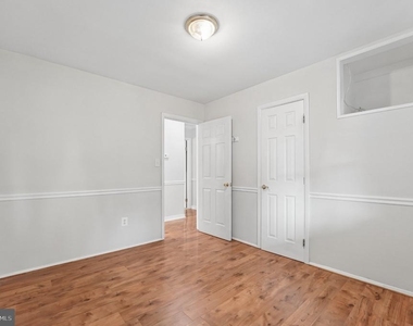 229 Cabbel Drive - Photo Thumbnail 20