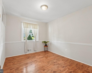 229 Cabbel Drive - Photo Thumbnail 19