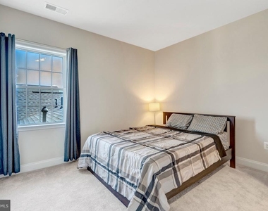 23311 Silcott Woods Terrace - Photo Thumbnail 26