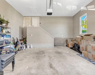 23311 Silcott Woods Terrace - Photo Thumbnail 14