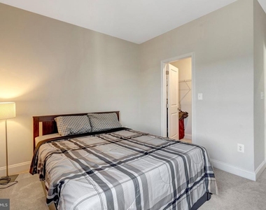 23311 Silcott Woods Terrace - Photo Thumbnail 27