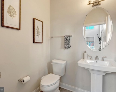 23311 Silcott Woods Terrace - Photo Thumbnail 15
