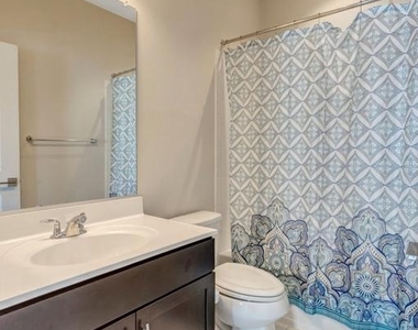 23311 Silcott Woods Terrace - Photo Thumbnail 31