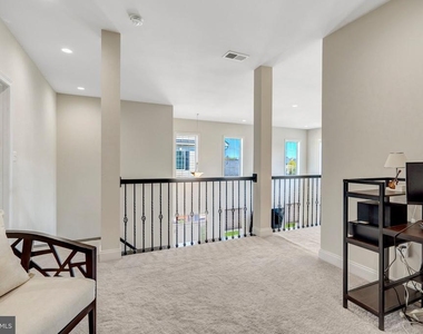 23311 Silcott Woods Terrace - Photo Thumbnail 32