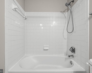 21588 Bankbarn Terrace - Photo Thumbnail 31