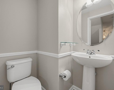21588 Bankbarn Terrace - Photo Thumbnail 29