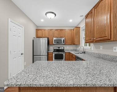 21588 Bankbarn Terrace - Photo Thumbnail 5