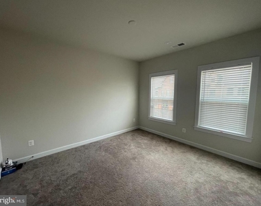 22256 Cornerstone Crossing Terrace - Photo Thumbnail 22