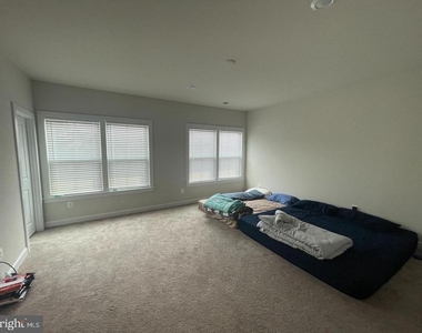 22256 Cornerstone Crossing Terrace - Photo Thumbnail 15