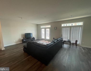 22256 Cornerstone Crossing Terrace - Photo Thumbnail 8