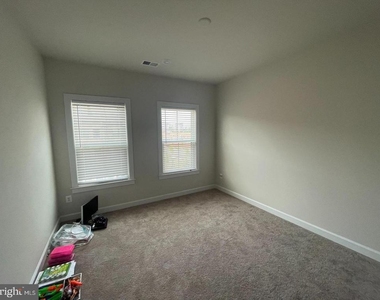 22256 Cornerstone Crossing Terrace - Photo Thumbnail 18