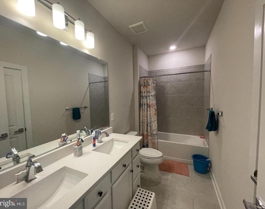 22256 Cornerstone Crossing Terrace - Photo Thumbnail 20
