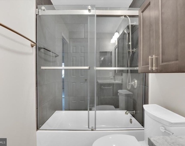 908 Smartts Lane Ne - Photo Thumbnail 22