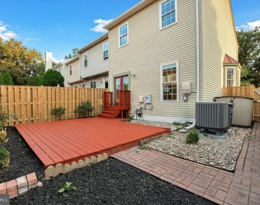 908 Smartts Lane Ne - Photo Thumbnail 30