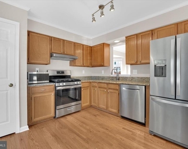 908 Smartts Lane Ne - Photo Thumbnail 2