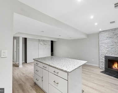 8562 Tyrolean Way - Photo Thumbnail 26