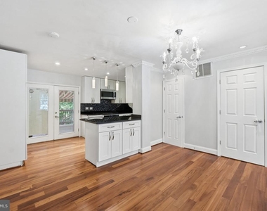 8562 Tyrolean Way - Photo Thumbnail 4