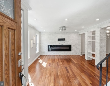 8562 Tyrolean Way - Photo Thumbnail 1