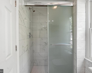 8562 Tyrolean Way - Photo Thumbnail 33
