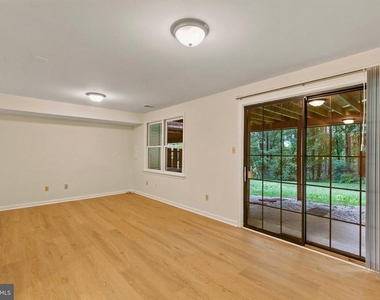 7937 Valleyfield Drive - Photo Thumbnail 27