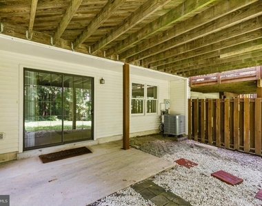 7937 Valleyfield Drive - Photo Thumbnail 30