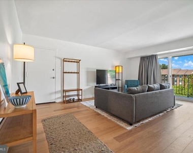 7990 Audubon Avenue - Photo Thumbnail 2